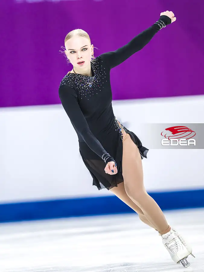 Ice Gallery Skates U.S.